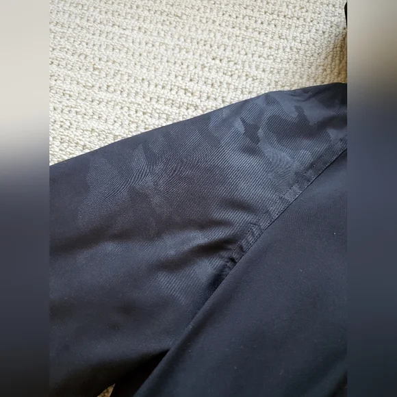 GapFit Puffer Jacket - Picture 9 of 12